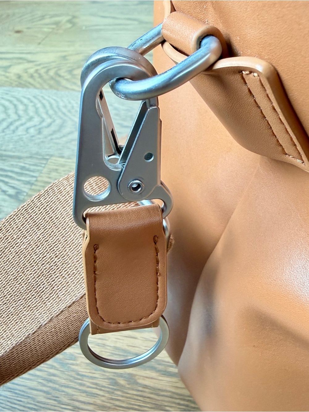 Monos Metro Duffel Saddle Tan with Classic Kit Pouch AND Portfolio Attachments - Picture 14 of 16